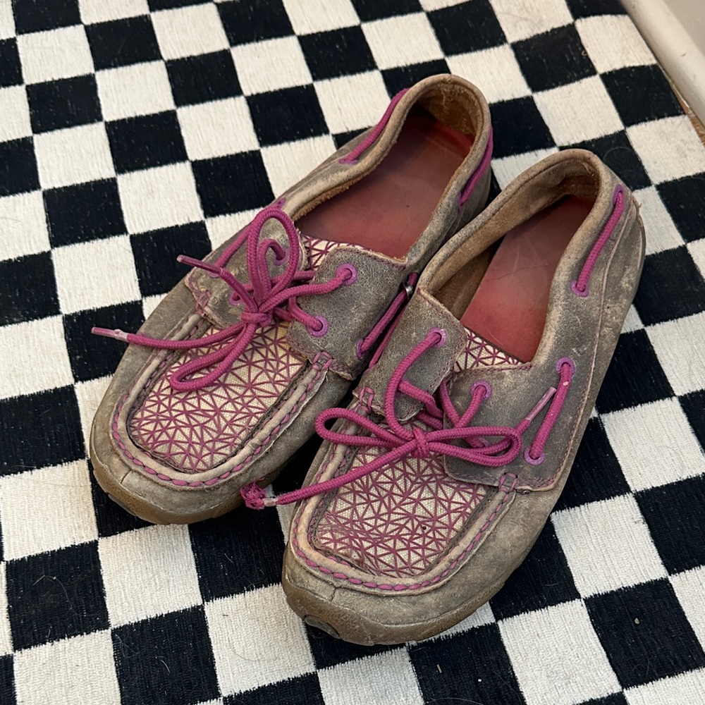 Womens Twisted X with Pink Accents